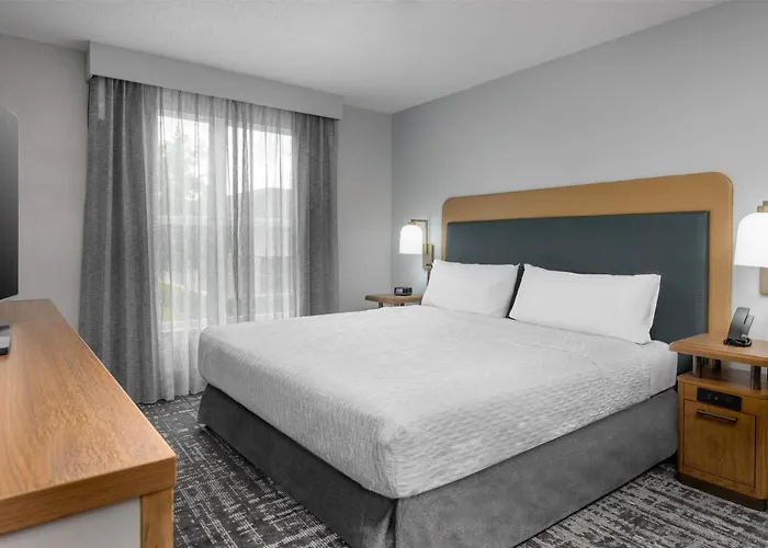 Homewood Suites By Hilton Orlando-Ucf Area
