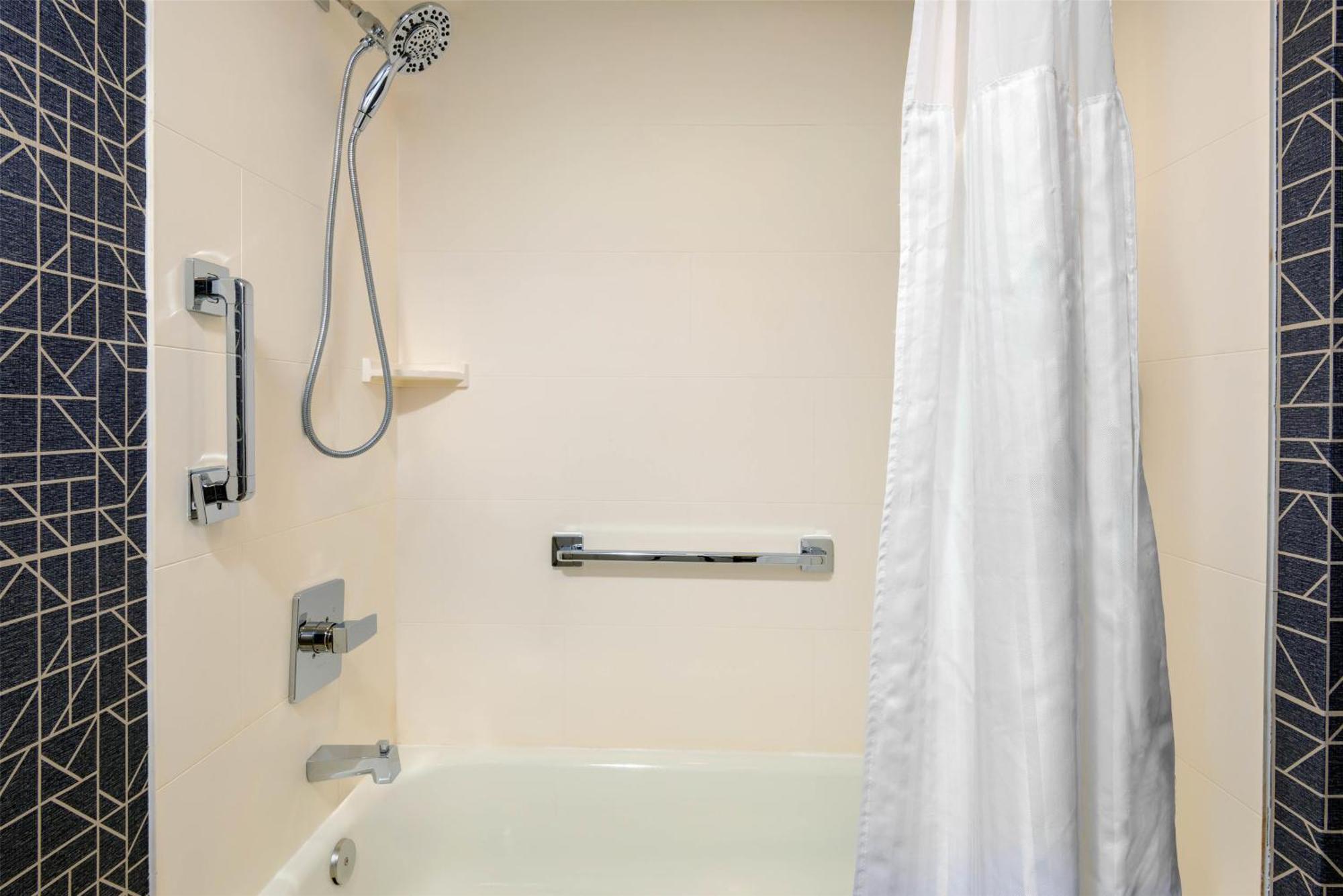 Hotel Homewood By Hilton Orlando-ucf Area 3*
