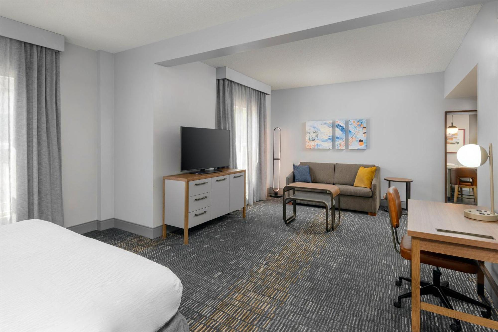 Homewood By Hilton Orlando-ucf Area Hotel