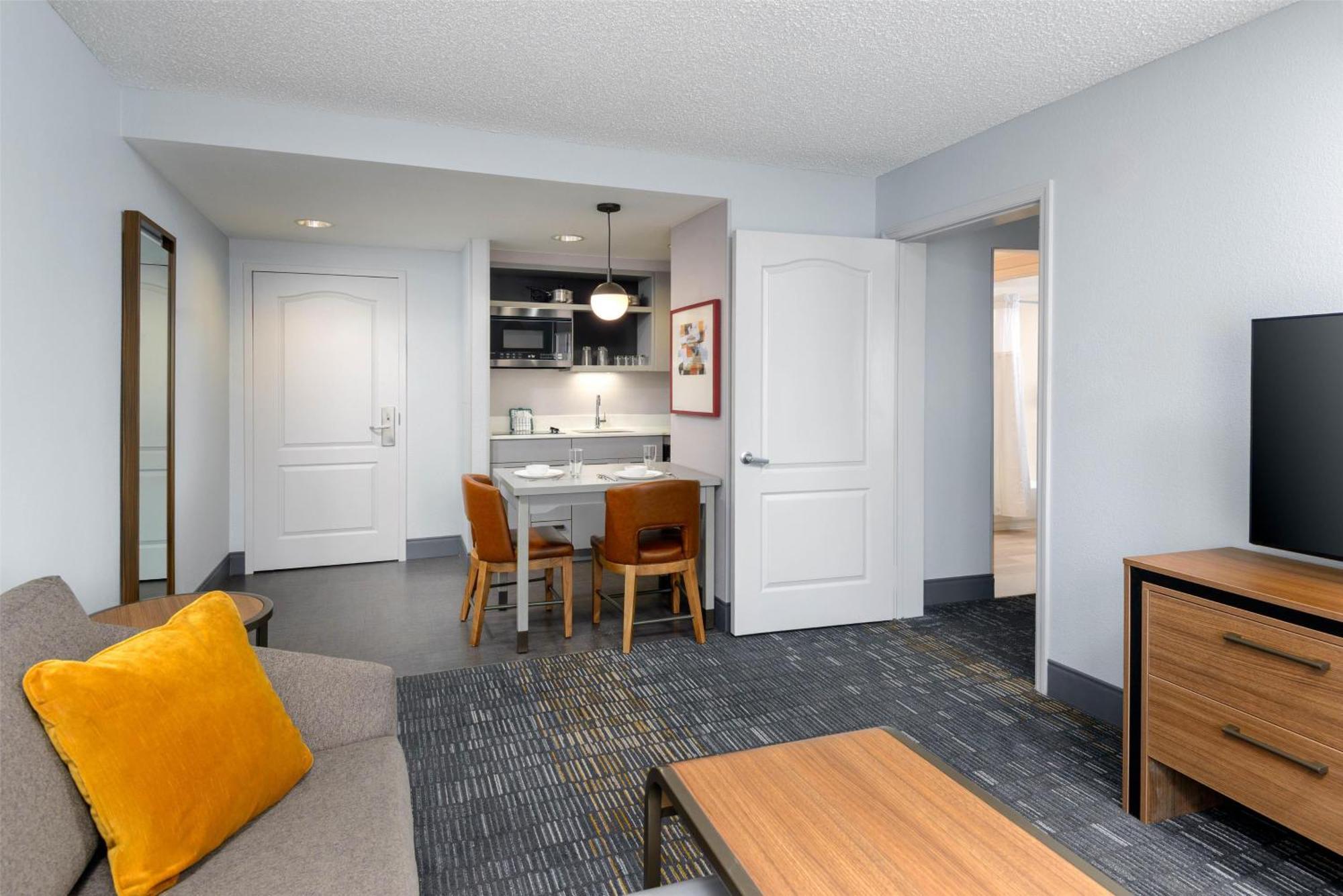 Hotel Homewood By Hilton Orlando-ucf Area 3*