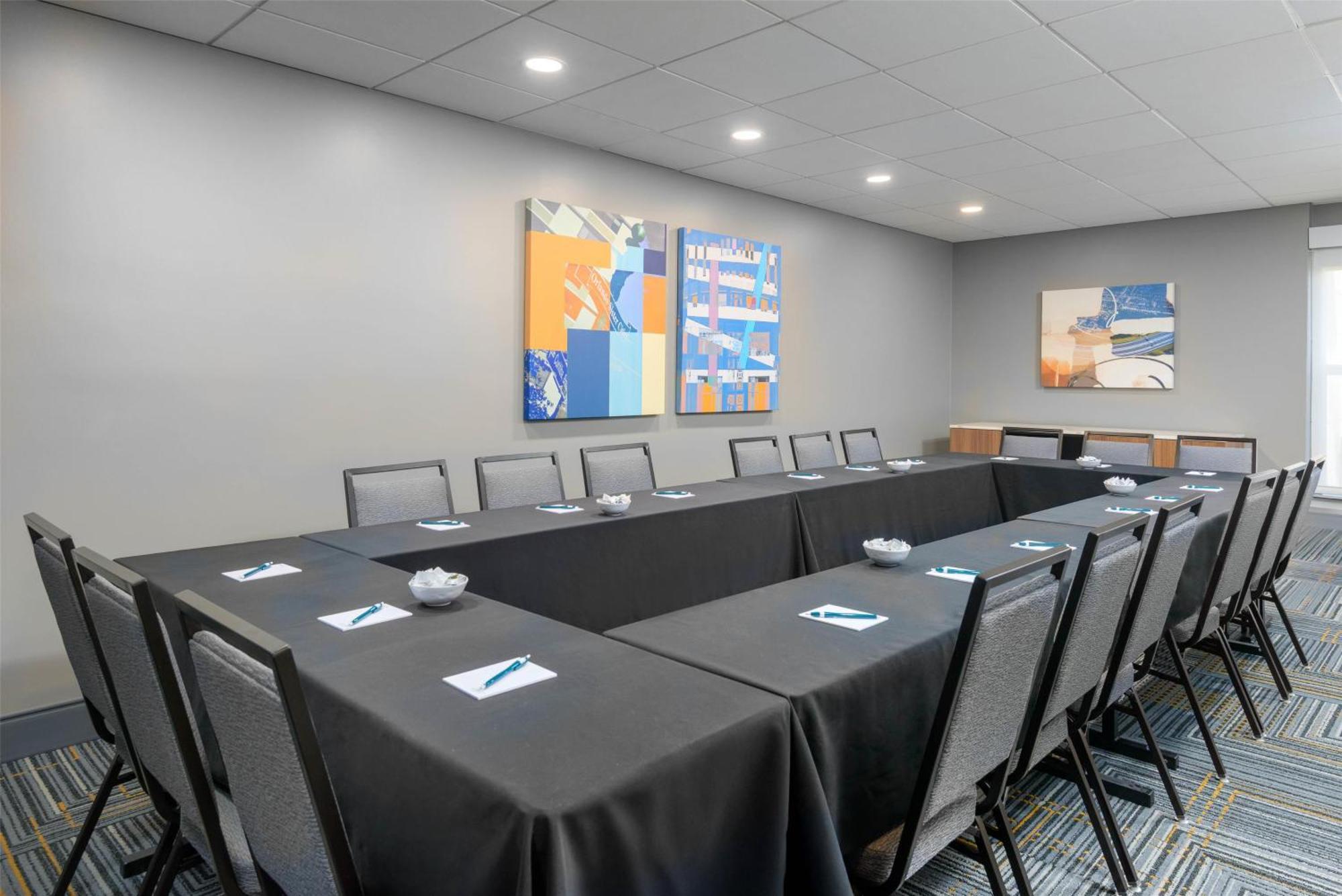 Homewood By Hilton Orlando-ucf Area Hotel